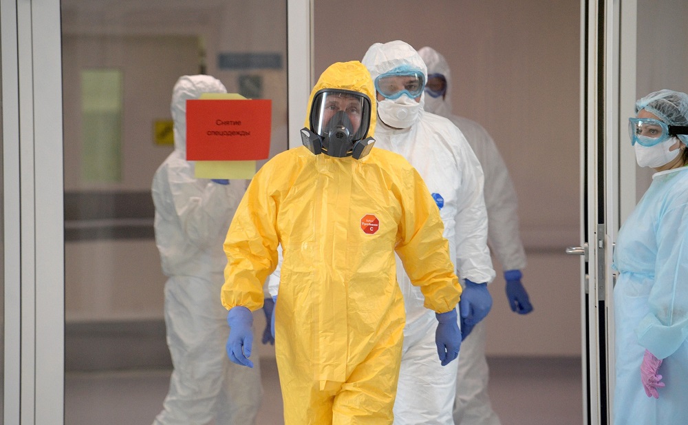 During the examination of a hospital in the Moscow village of Kommunarka, intended for patients with suspected coronavirus.