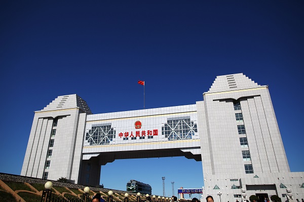 A locomotive engine crosses the Sino-Russia border in Manzhouli.