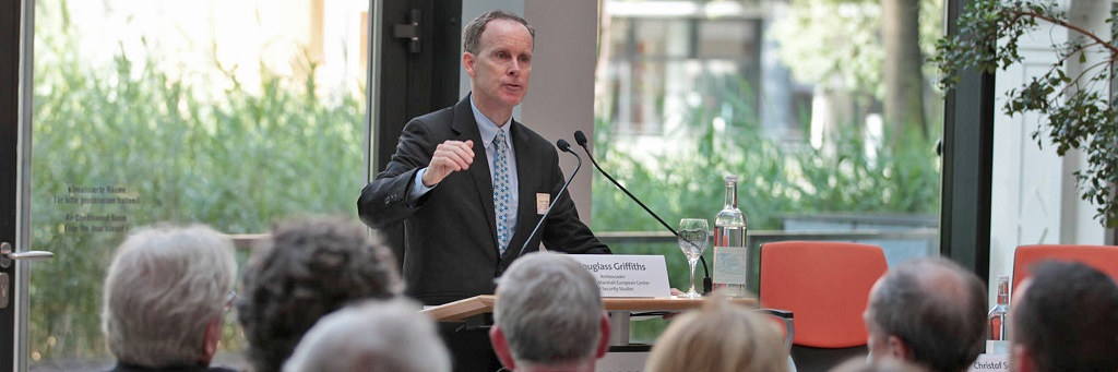 Ambassador Griffiths Delivers Keynote Address at U.S. Embassy Berlin’s “Fight Against Illegal Wildlife Trade“ 