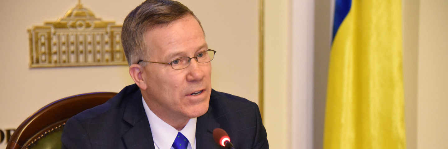 Associate Dean of Marshall Center's College of International and Security Studies Rick Steinke delivers final remarks on the final day of a three-day Marshall Center Ukraine Senior Leader Seminar, March 21-23.