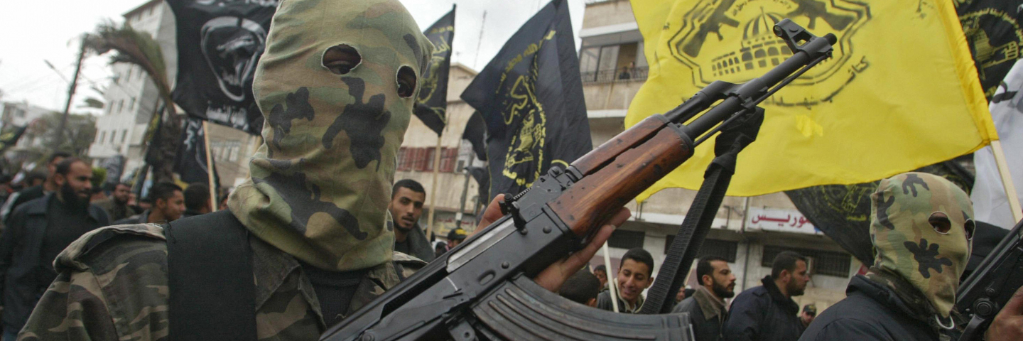 Jihad suporteer with gun