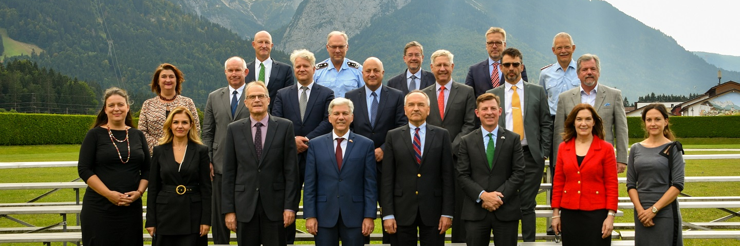 Loaisach Group