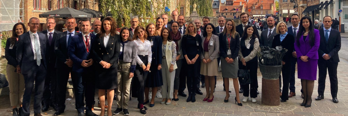 ESS EU? Nato Group Photo in Bruges