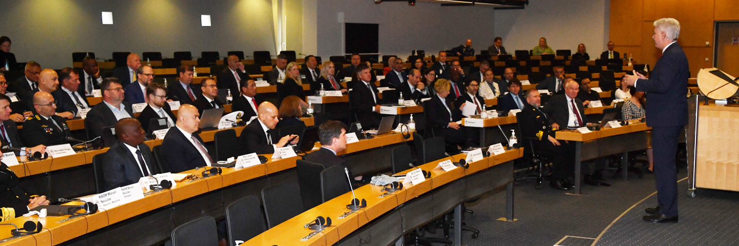 Photo of  Marshall Center Director Barre Seguin addresses SES participants