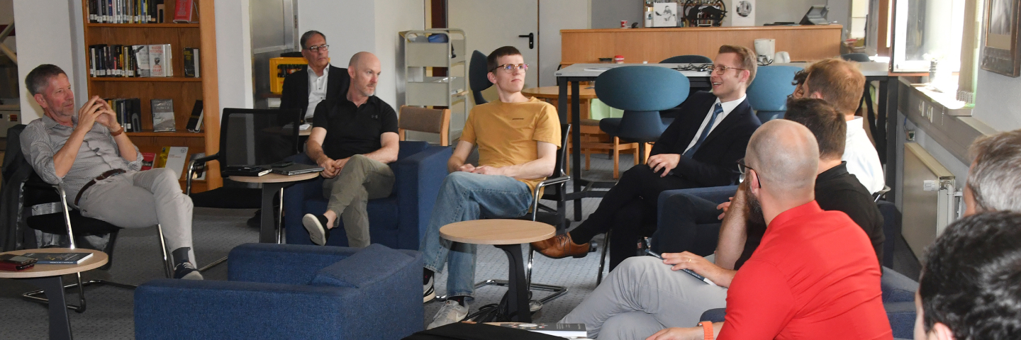 Marshall Center hosts AI salon
