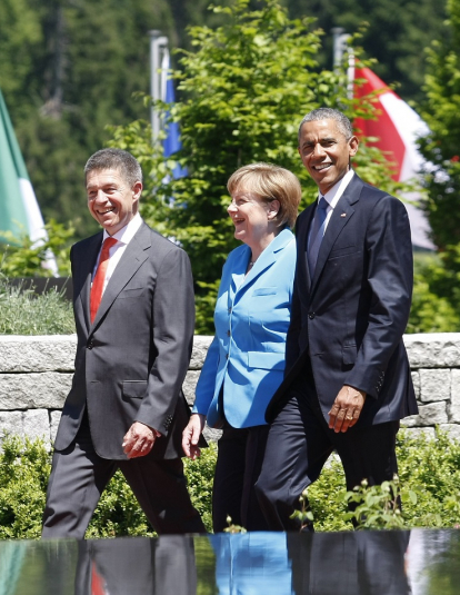 Barack Obama, Angela Merkel and Joachim Sauer, her husband (from right to left), Krün - Schloss Elmau, June 7, 2015