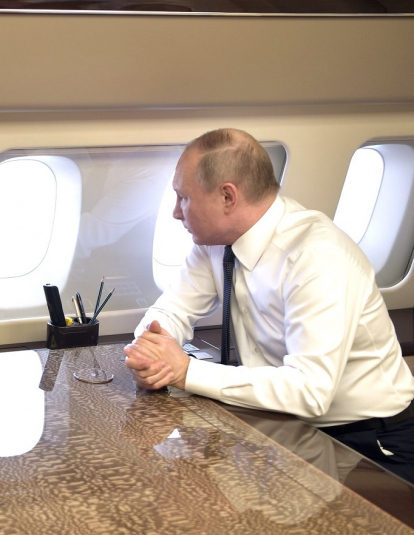 En route to Damascus. With Defence Minister Sergei Shoigu, January 7, 2020.