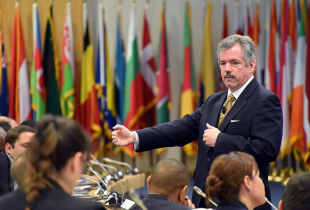 EUCOM J9 Director speaks at CNIT 15-04 graduation 