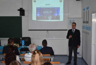 Marshall Center Professor Lectures at Bosnia and Herzegovina University 