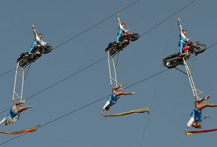 High-Wire Troupe Thrills in Marshall Center 