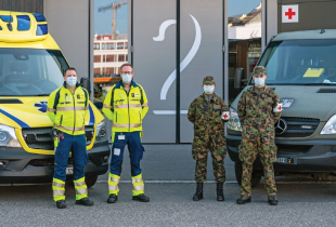 Medics and military personnel in Bern