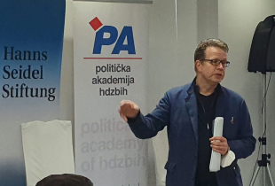 Dr. von Münchow during his presentation