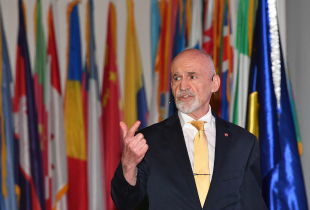 Irregular Warfare and Hybrid Threats in the 21st Century Wither Presenting
