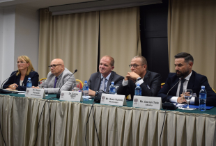 Participants listen during Ohrid Alumni Forum