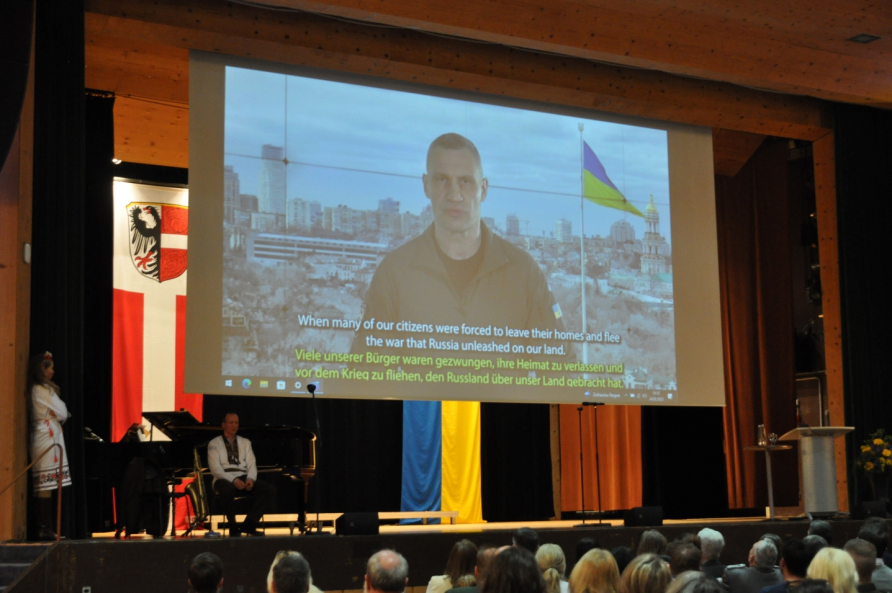 Vitali Klitschko Video at Ukraine Event