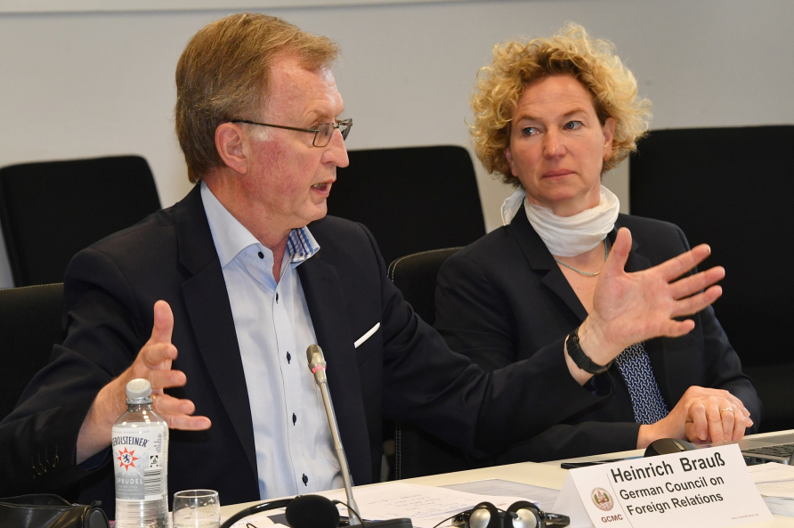 Photo of Brauss Speaking at EU as a Strategic Actor